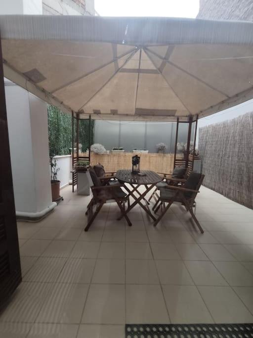 Angel's Yard In Heart Apartment Athens