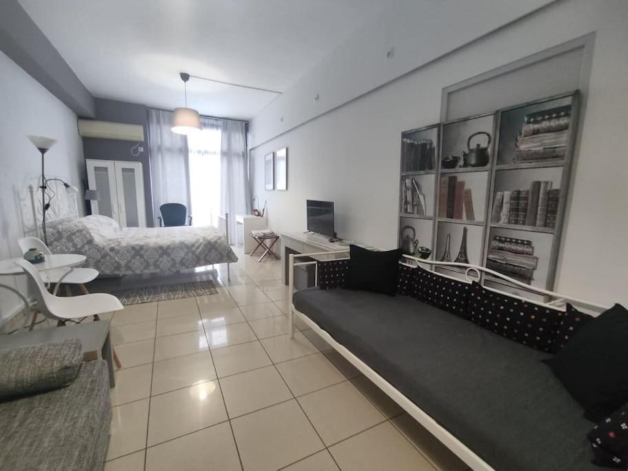 Angel's Yard In Heart Apartment